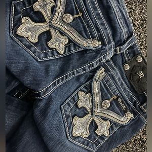 Selling cute miss me jeans for the low!!! great condition